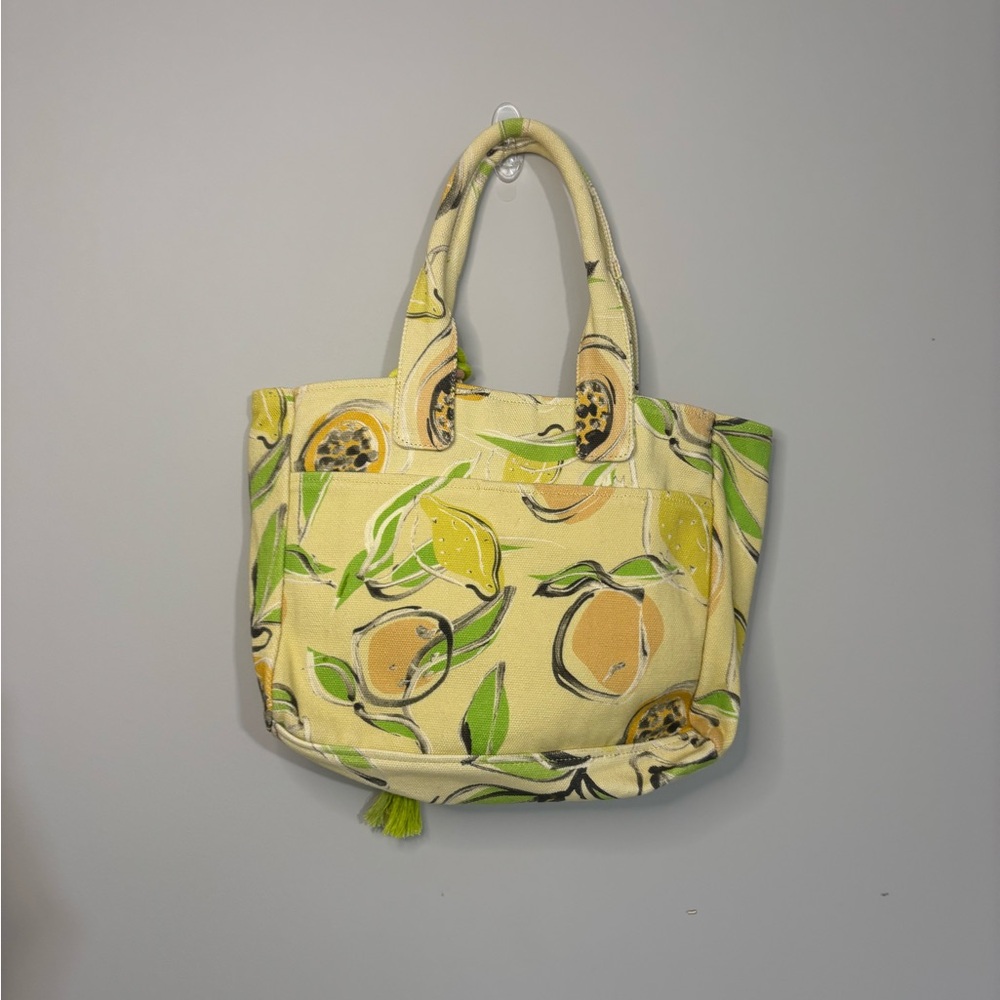 Vince Camuto Orla Tote in Lemon Print Resort Beach Summertime - Picture 6 of 7